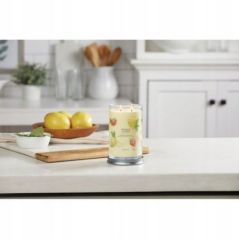 Świeca zapachowa sojowa Iced Berry Lemonade Yankee Candle 1 szt.