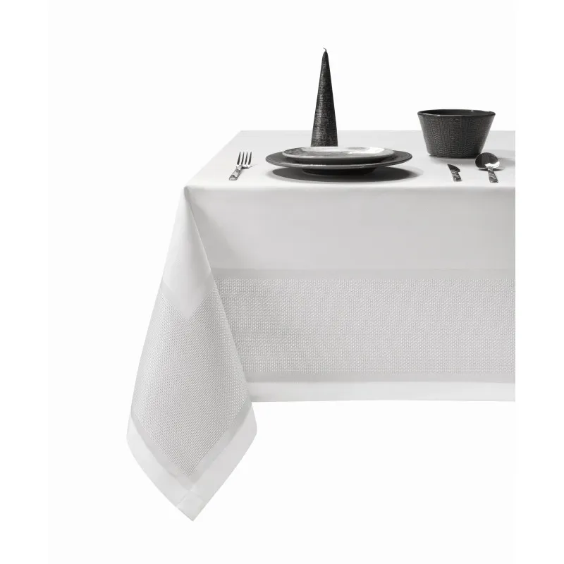Biały Obrus Paula 140 x 260 Luksusowy i Elegancki