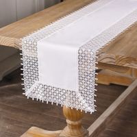 Gustowny Kremowy Bieżnik 40 x 140  Z Piękną Gipiurą