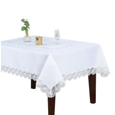 Biały Obrus 140 x 260 ROSSE z Koronką w Różyczki