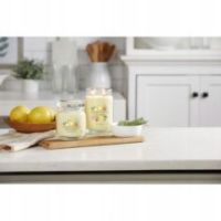 Świeca duża Yankee Candle Iced Berry Lemonade