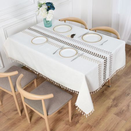 Obrus Boho/Haft 140x220 Wykończony Frędzelkami