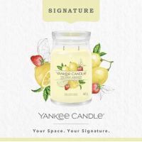 Świeca Yankee Candle duża Signature Iced Berry Lemonade