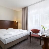 Poszewka hotelowa Noris gładka bawełna 50/60