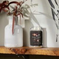 Świeca Yankee Candle duża Black Coconut