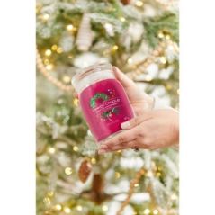 ŚWIECA YC SIGNATURE SPARKLING WINTERBERRY YANKEE CANDLE