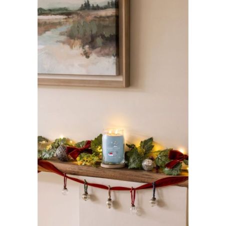 ŚWIECA YC SIGNATURE-NORTH POLE HIDEAWAY YANKEE CANDLE