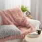 Eurofirany koc Adore 130 x 170 cm pudrowy Eurofirany koc Adore 130 x 170 cm pudrowy