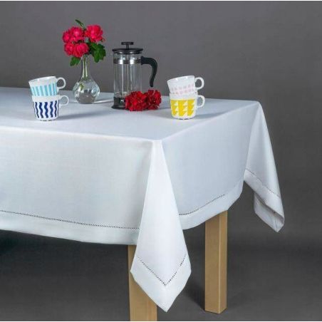 Obrus z Mereżką Biały 140 x 240 Prosty i Elegancki